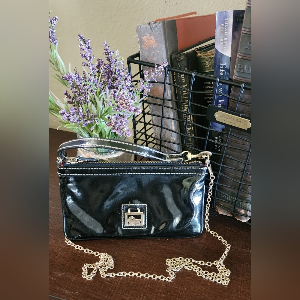 Dooney & Bourke